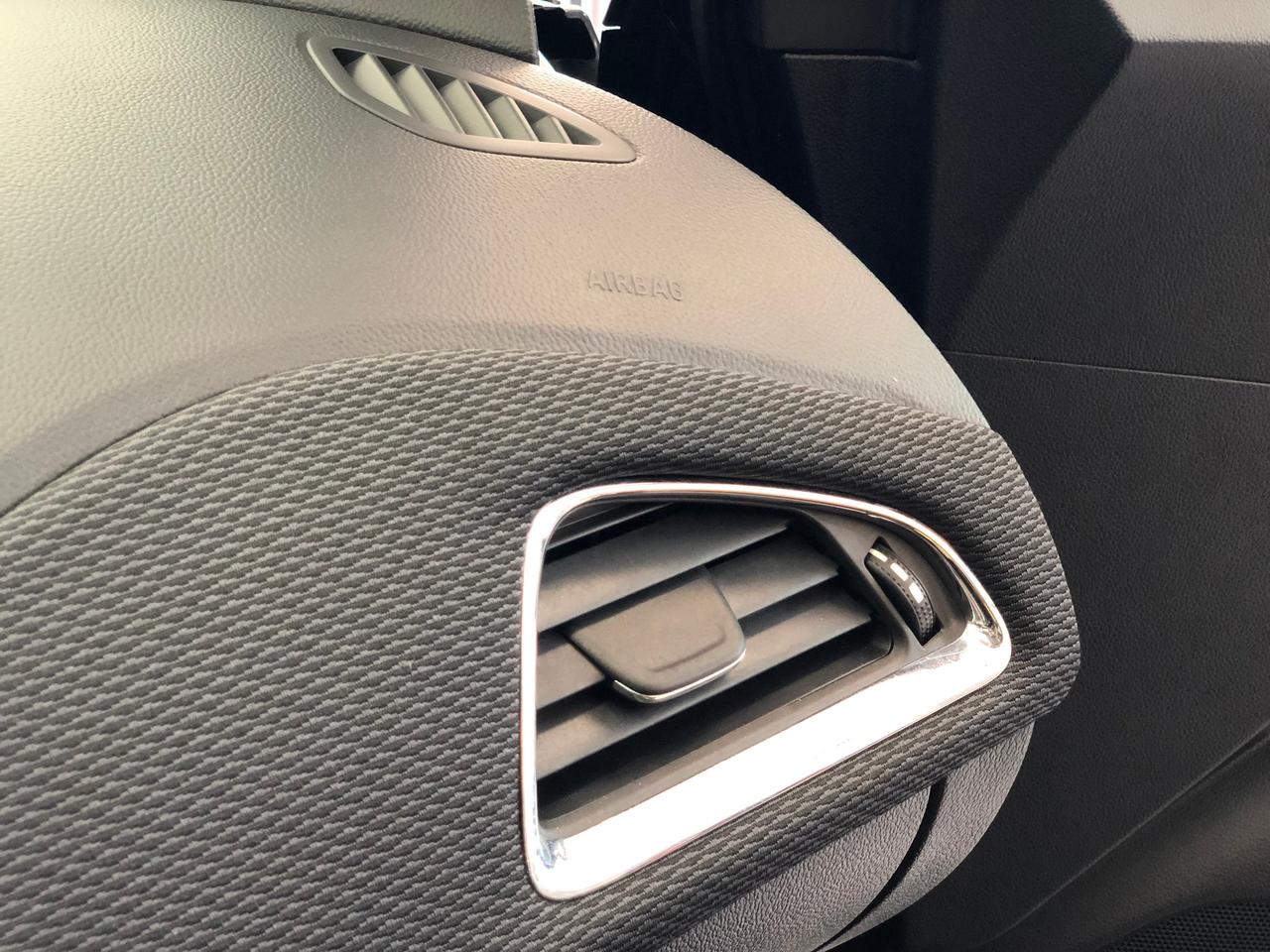 2017 Chevrolet Cruze LT+Roof+ApplePlay+New Tires+Wheels+Remote Start Photo