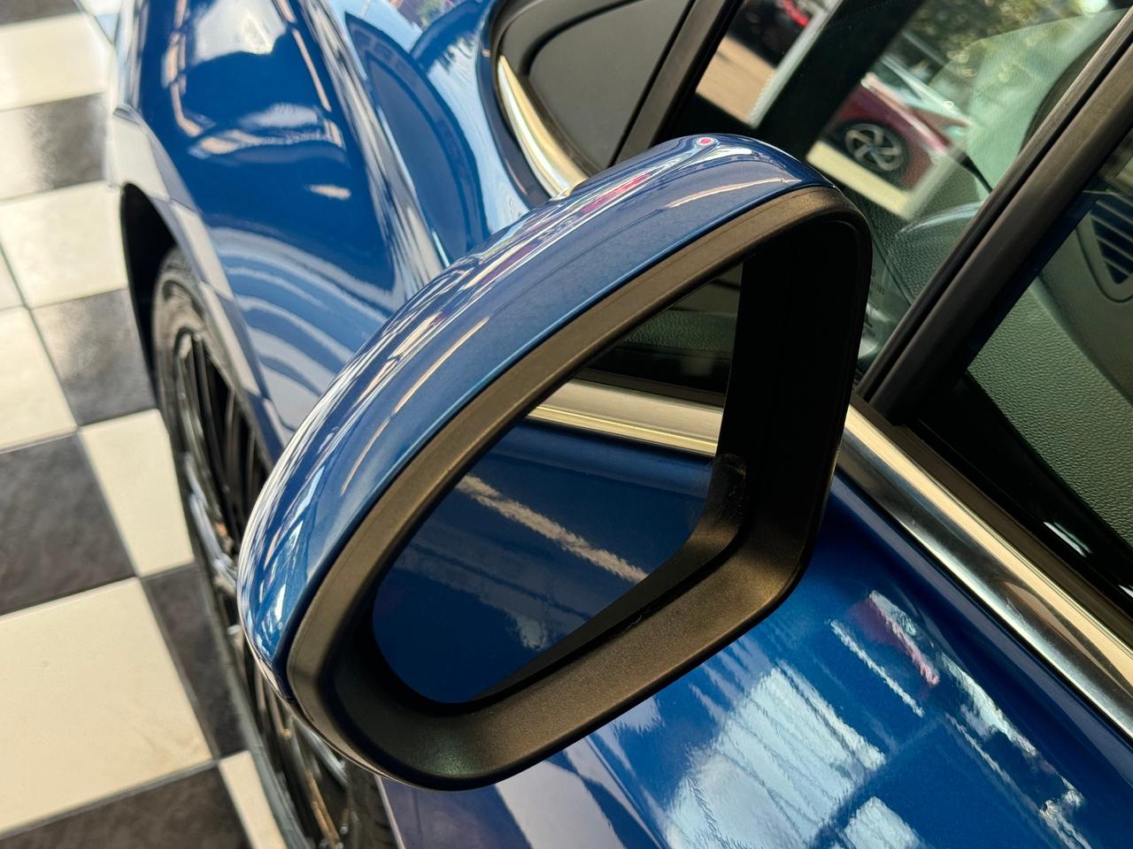 2017 Chevrolet Cruze LT+Roof+ApplePlay+New Tires+Wheels+Remote Start Photo