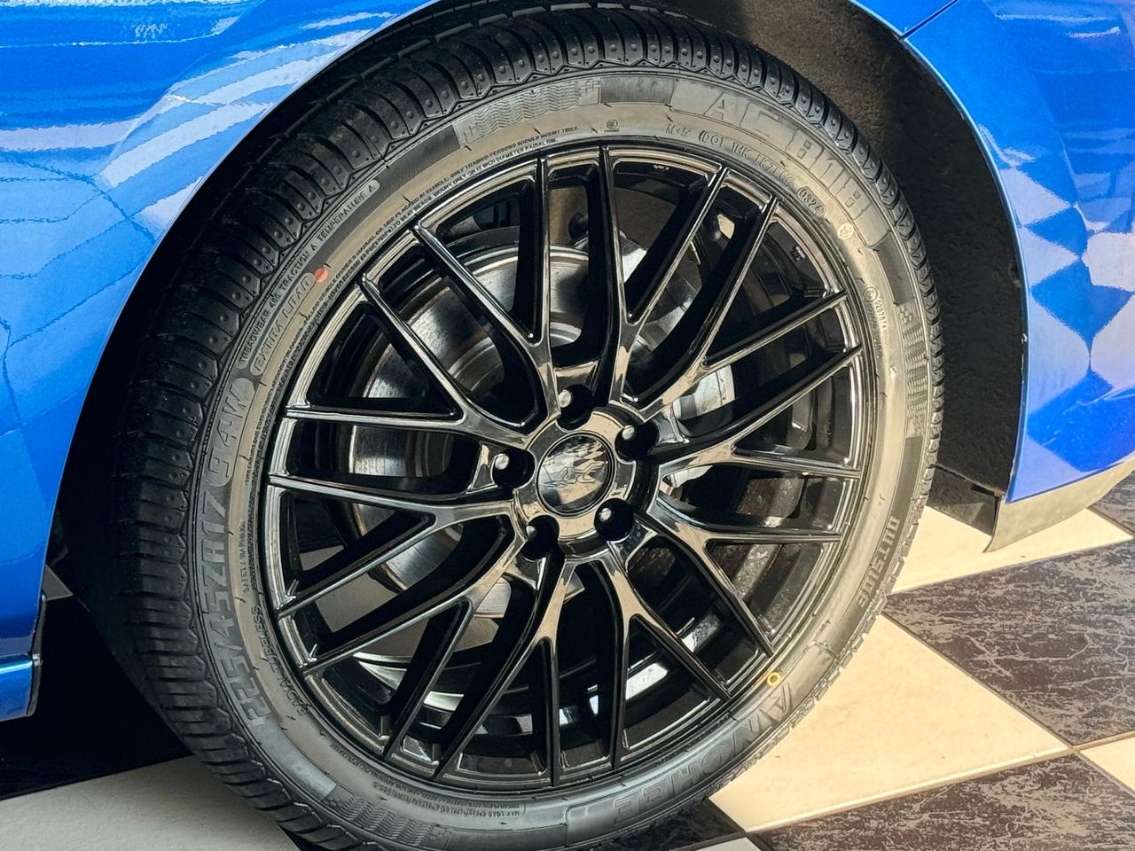 2017 Chevrolet Cruze LT+Roof+ApplePlay+New Tires+Wheels+Remote Start Photo