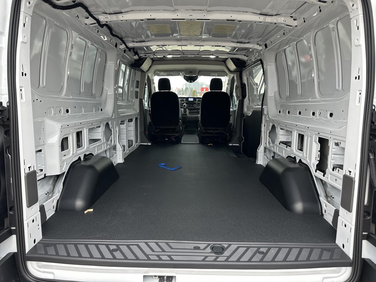 2025 Ford Transit Cargo Van URBAN DELIVERY KING/LOW ROOF/DELIVERY VAN? Photo