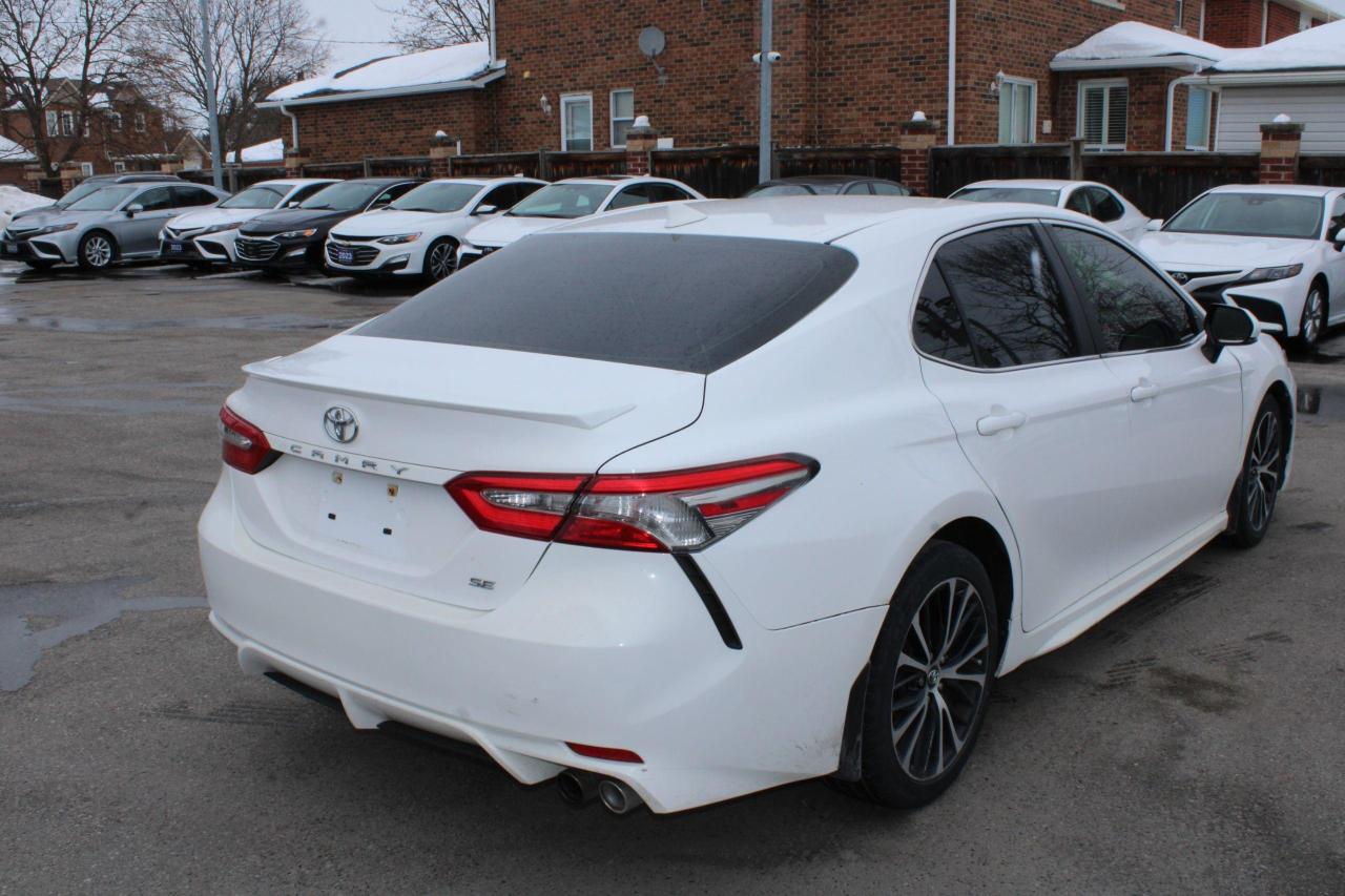 2018 Toyota Camry SE Auto with sunroof - Photo #7