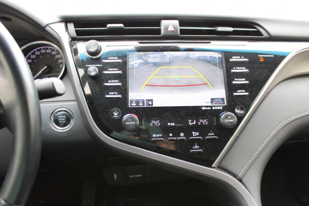 2018 Toyota Camry SE Auto with sunroof - Photo #10