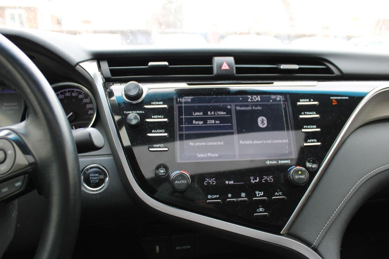 2018 Toyota Camry SE Auto with sunroof - Photo #11
