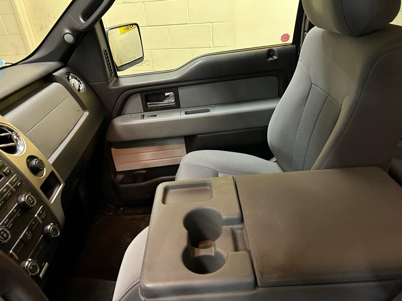 2014 Ford F-150 XLT - Photo #11
