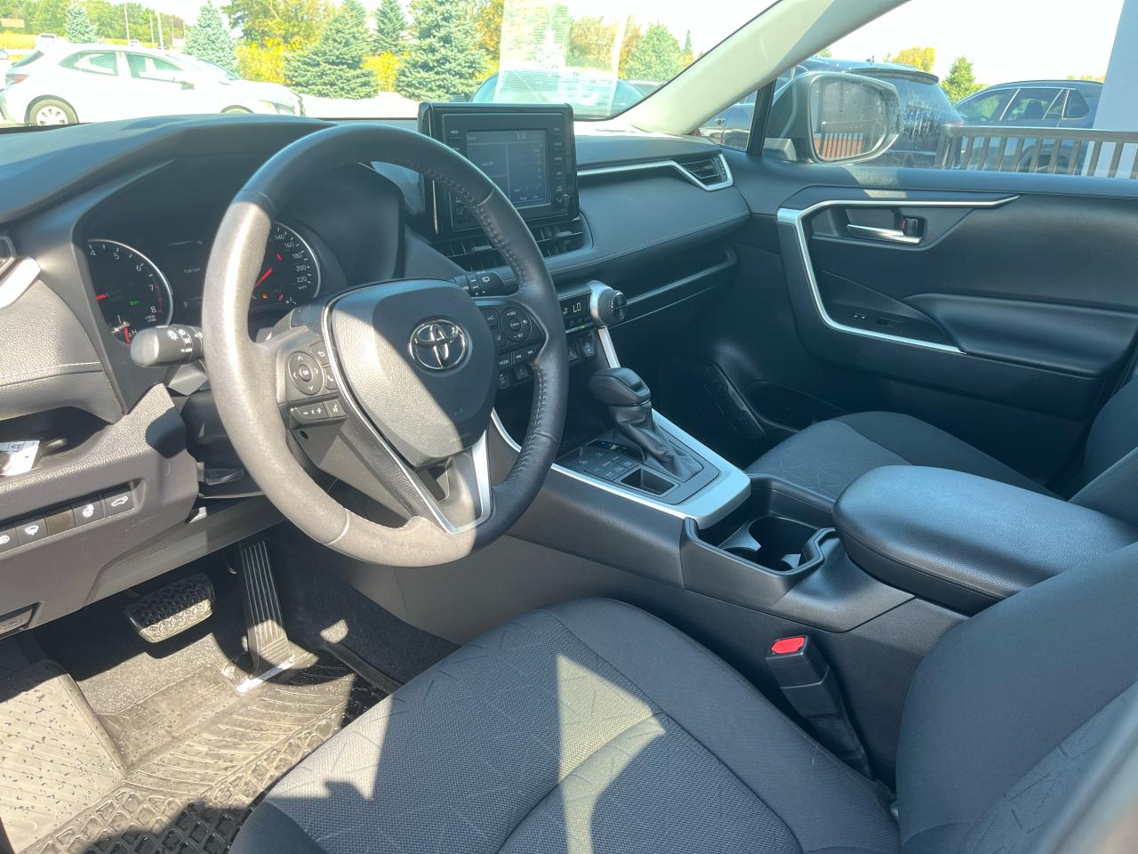 2021 Toyota RAV4 Backup Camera | Heated Seats | Sunroof - Photo #9