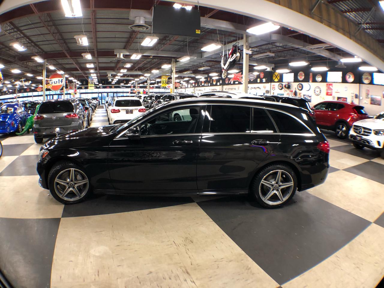 2018 Mercedes-Benz C-Class C 300 WAGON AMG PKG 4MATIC LEATHER PAN/ROOF NAV Photo4