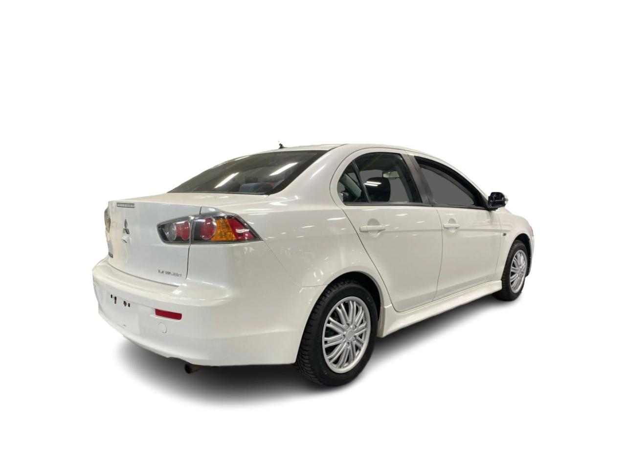 2017 Mitsubishi Lancer ES - Photo #5