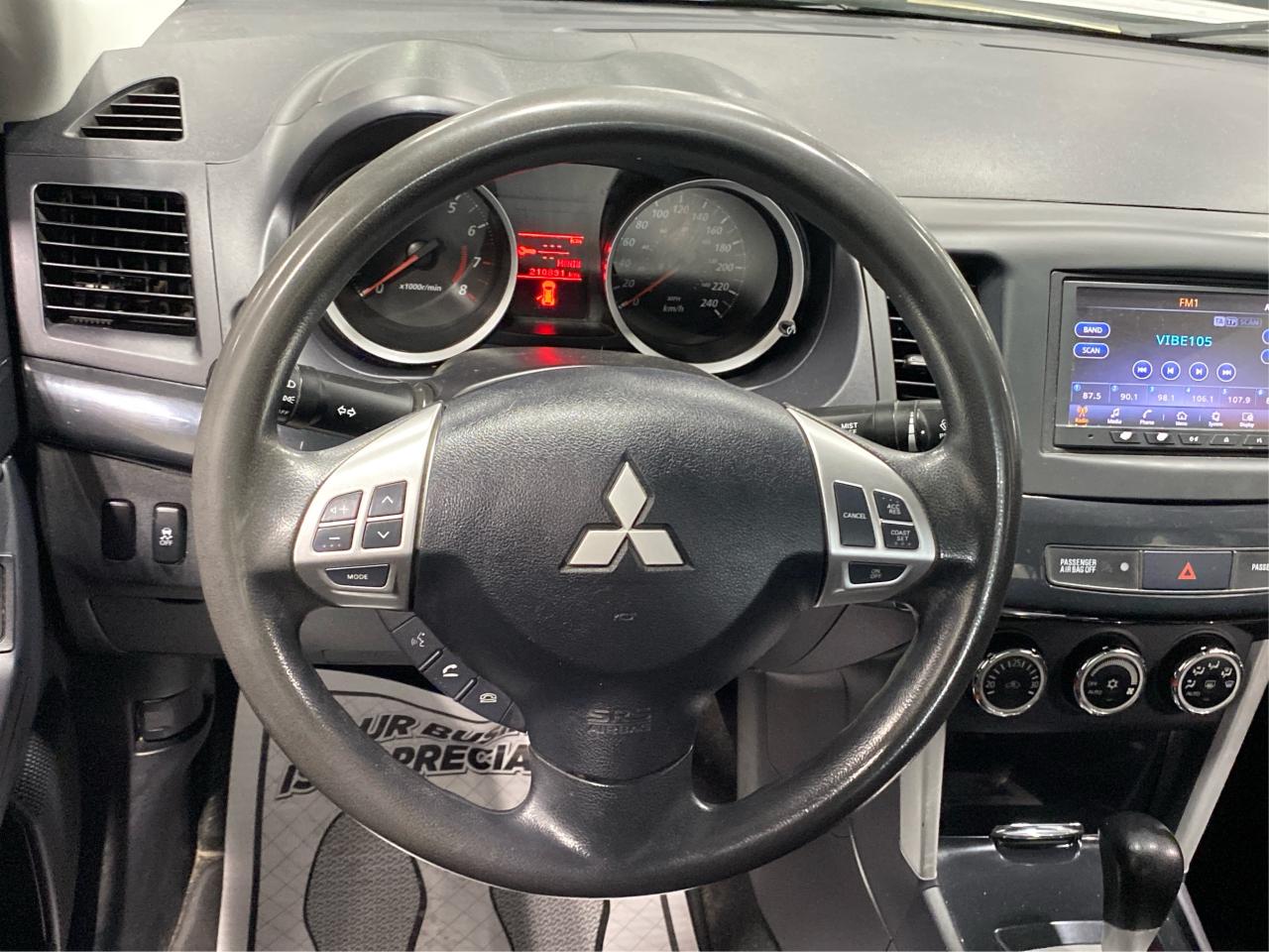 2017 Mitsubishi Lancer ES - Photo #18