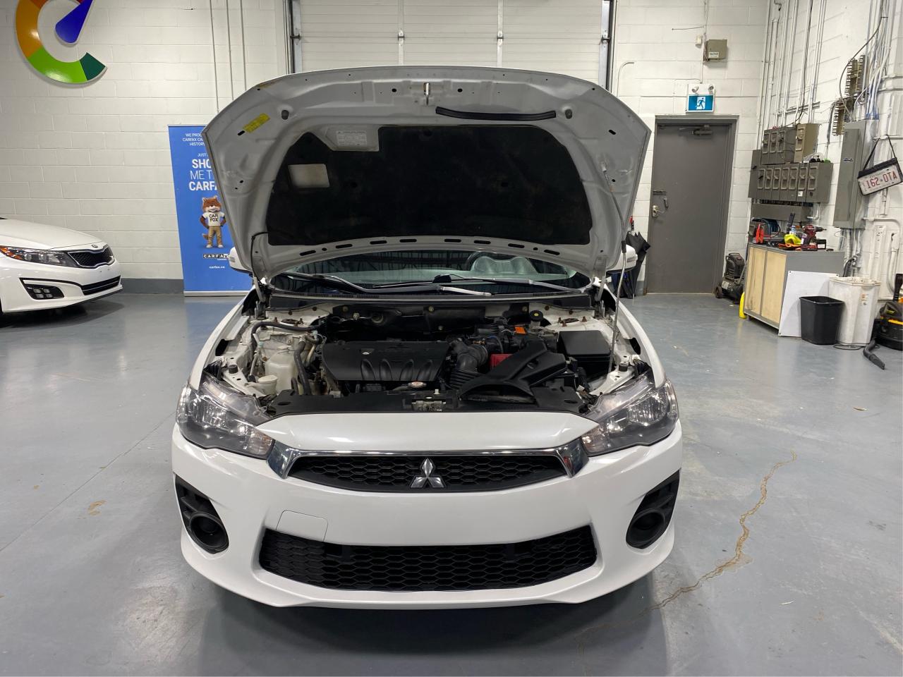 2017 Mitsubishi Lancer ES Photo