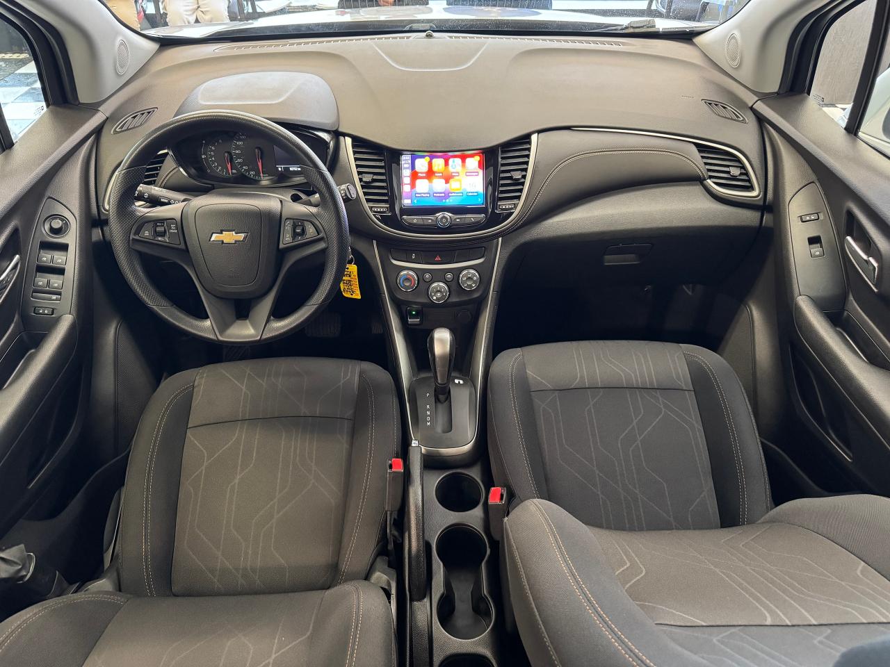 2018 Chevrolet Trax LT+Camera+A/C+Remote Start+ApplePlay Photo2