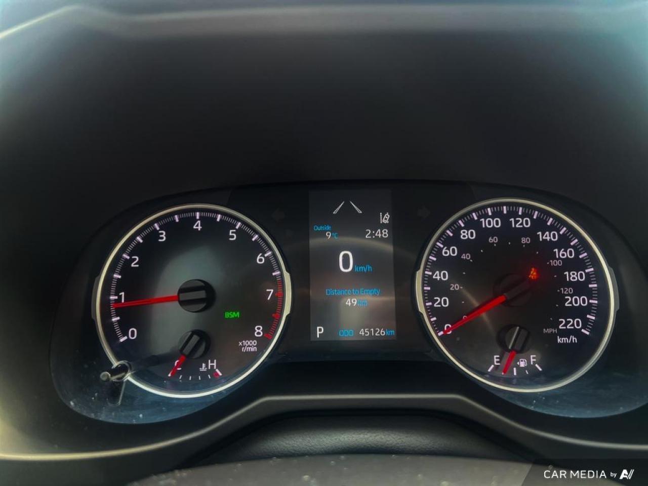 2021 Toyota RAV4 XLE / ROOF / HTD SEATS / BACKCAM / NO ACCIDENTS - Photo #23