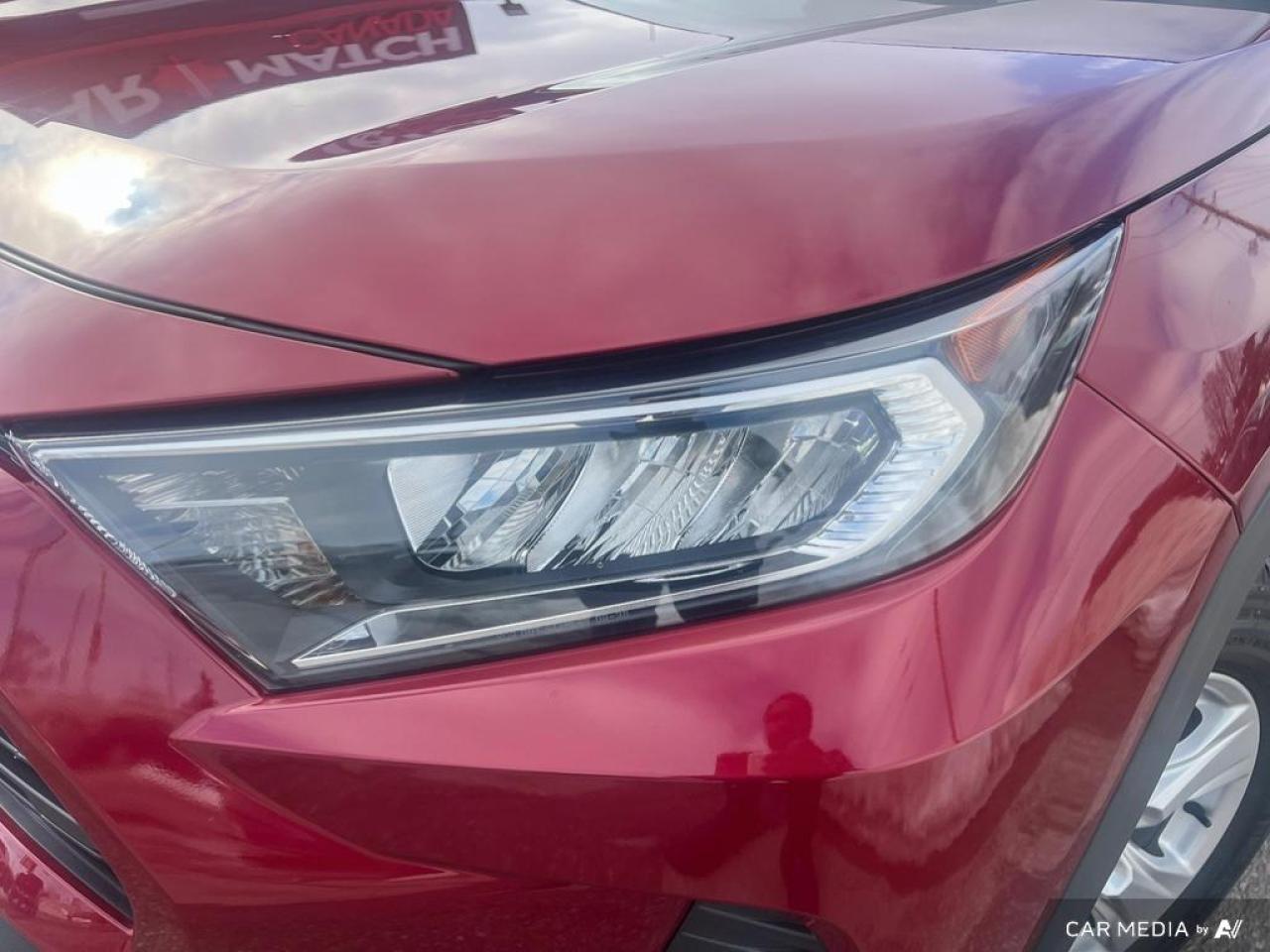 2021 Toyota RAV4 XLE / ROOF / HTD SEATS / BACKCAM / NO ACCIDENTS - Photo #7