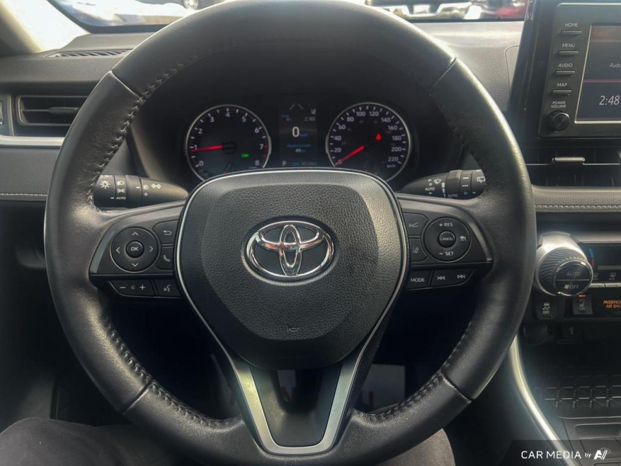 2021 Toyota RAV4 XLE / ROOF / HTD SEATS / BACKCAM / NO ACCIDENTS - Photo #20