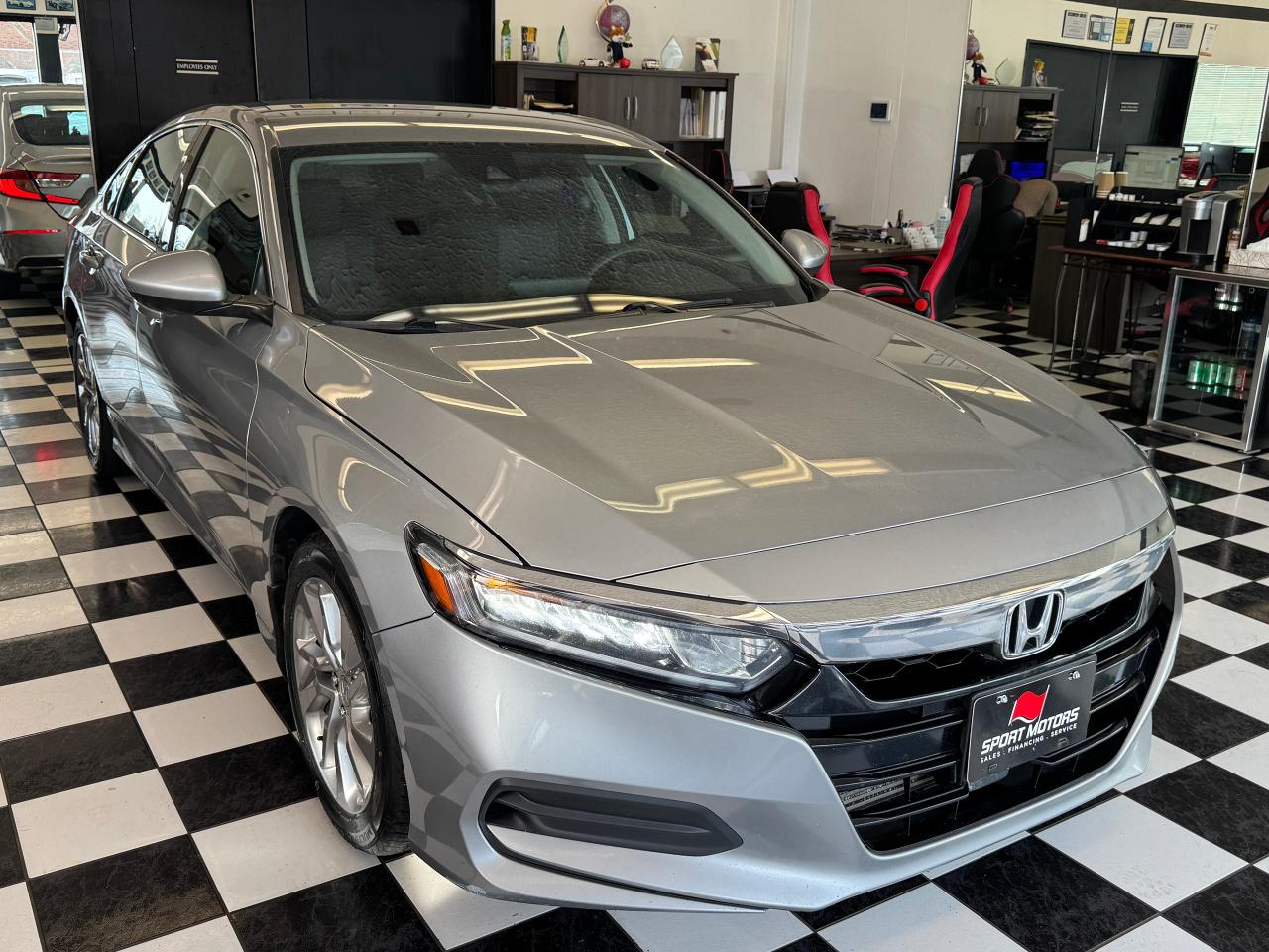 2019 Honda Accord LX+Adaptive Cruise+New Tires+Brakes+ACCIDENT FREE - Photo #8