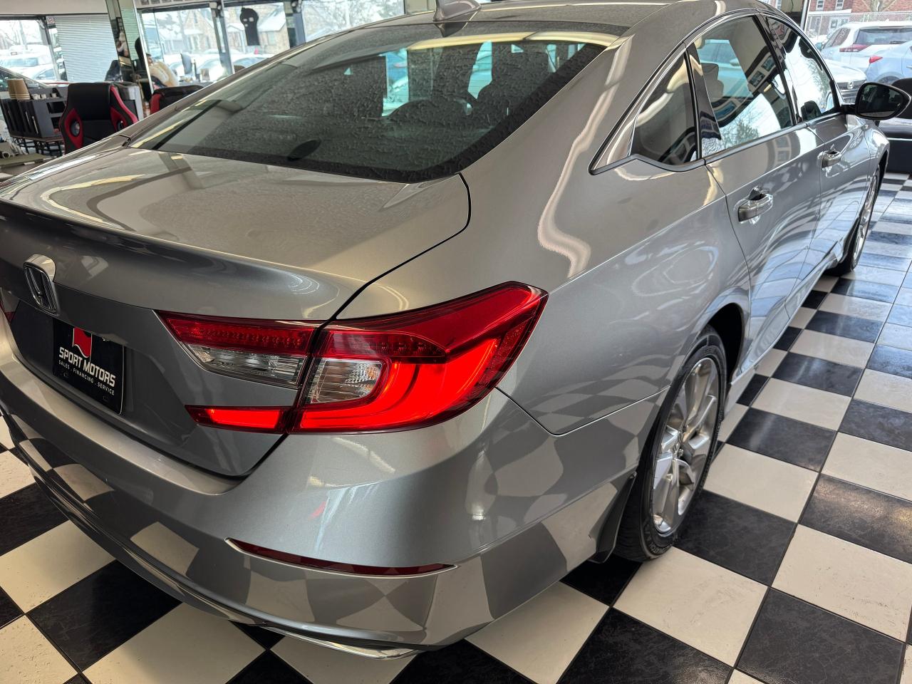 2019 Honda Accord LX+Adaptive Cruise+New Tires+Brakes+ACCIDENT FREE - Photo #37