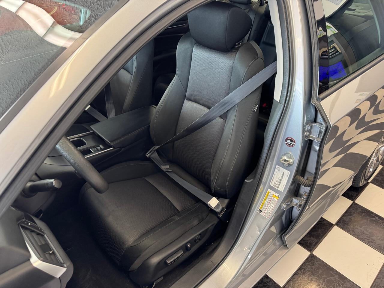 2019 Honda Accord LX+Adaptive Cruise+New Tires+Brakes+ACCIDENT FREE - Photo #19