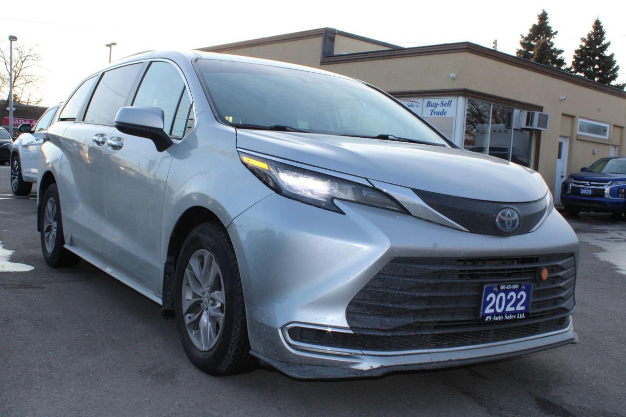 Used 2022 Toyota Sienna XLE 8-Passenger FWD for sale in Brampton, ON