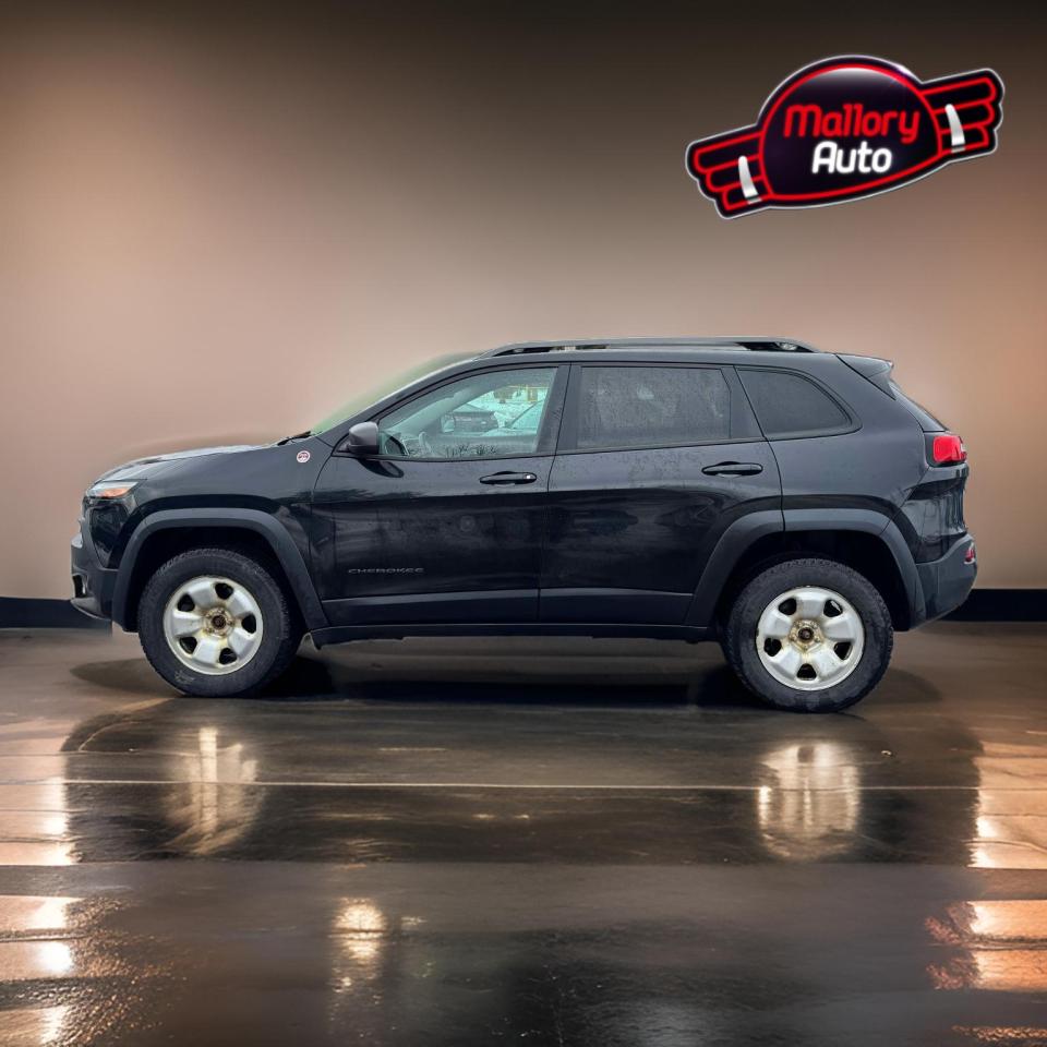 2016 Jeep Cherokee 4WD 4dr Trailhawk - Photo #4
