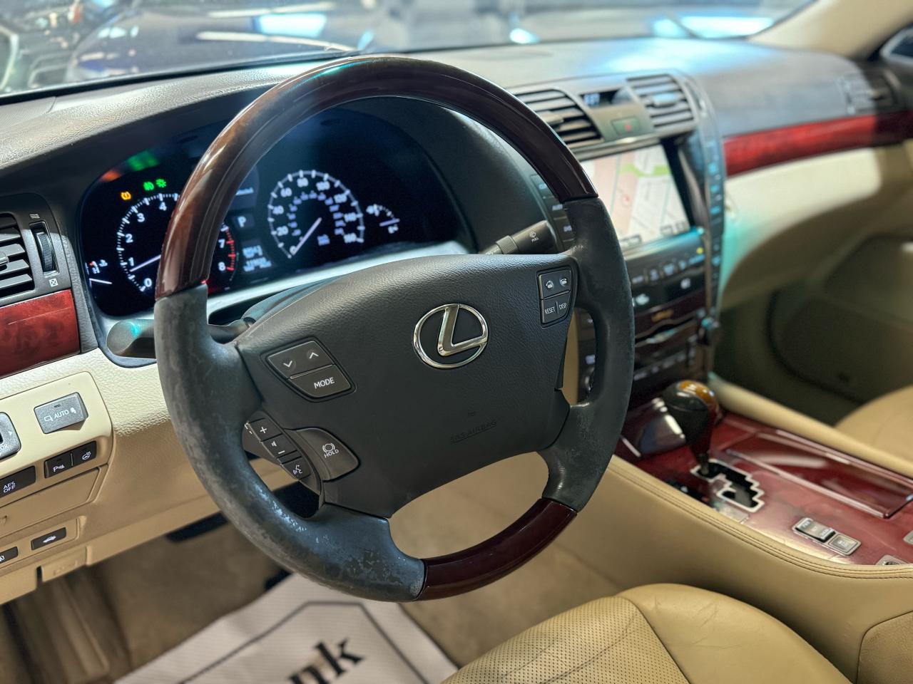 2008 Lexus LS 460 |NAV|BACKUP|BSM|SUNROOF|COOLED SEATS| - Photo #8