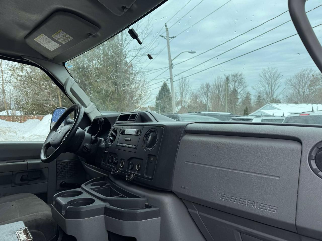 2013 Ford Econoline E-350 Super Duty Commercial - Photo #11