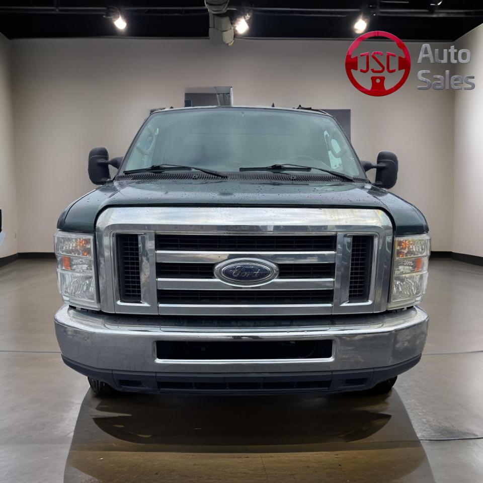 2013 Ford Econoline E-350 Super Duty Commercial - Photo #2