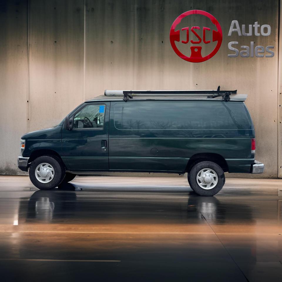 2013 Ford Econoline E-350 Super Duty Commercial - Photo #4