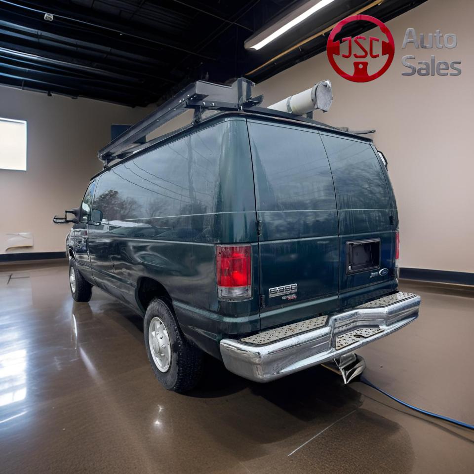 2013 Ford Econoline E-350 Super Duty Commercial - Photo #5