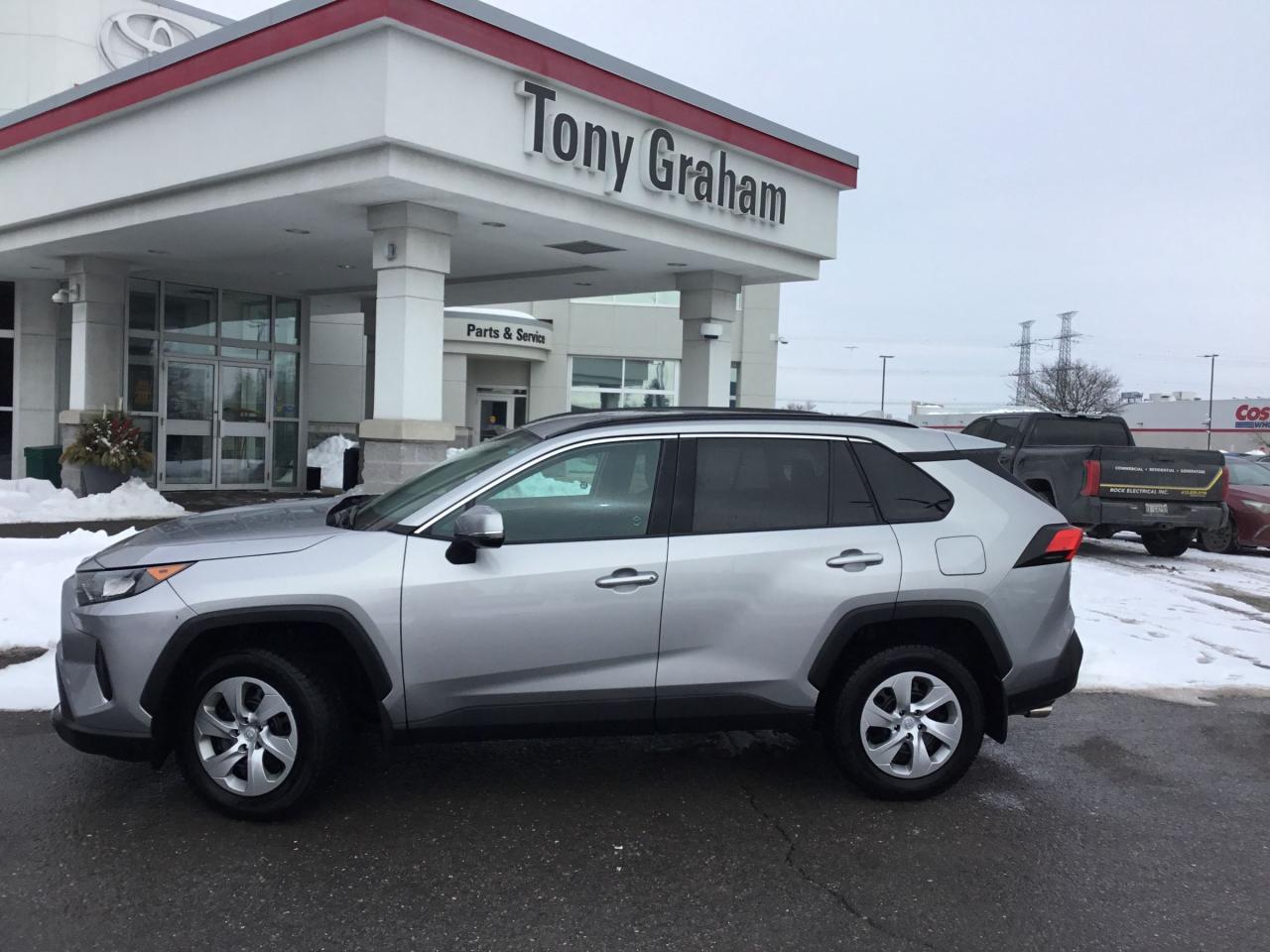 Used 2021 Toyota RAV4 LE for sale in Ottawa, ON