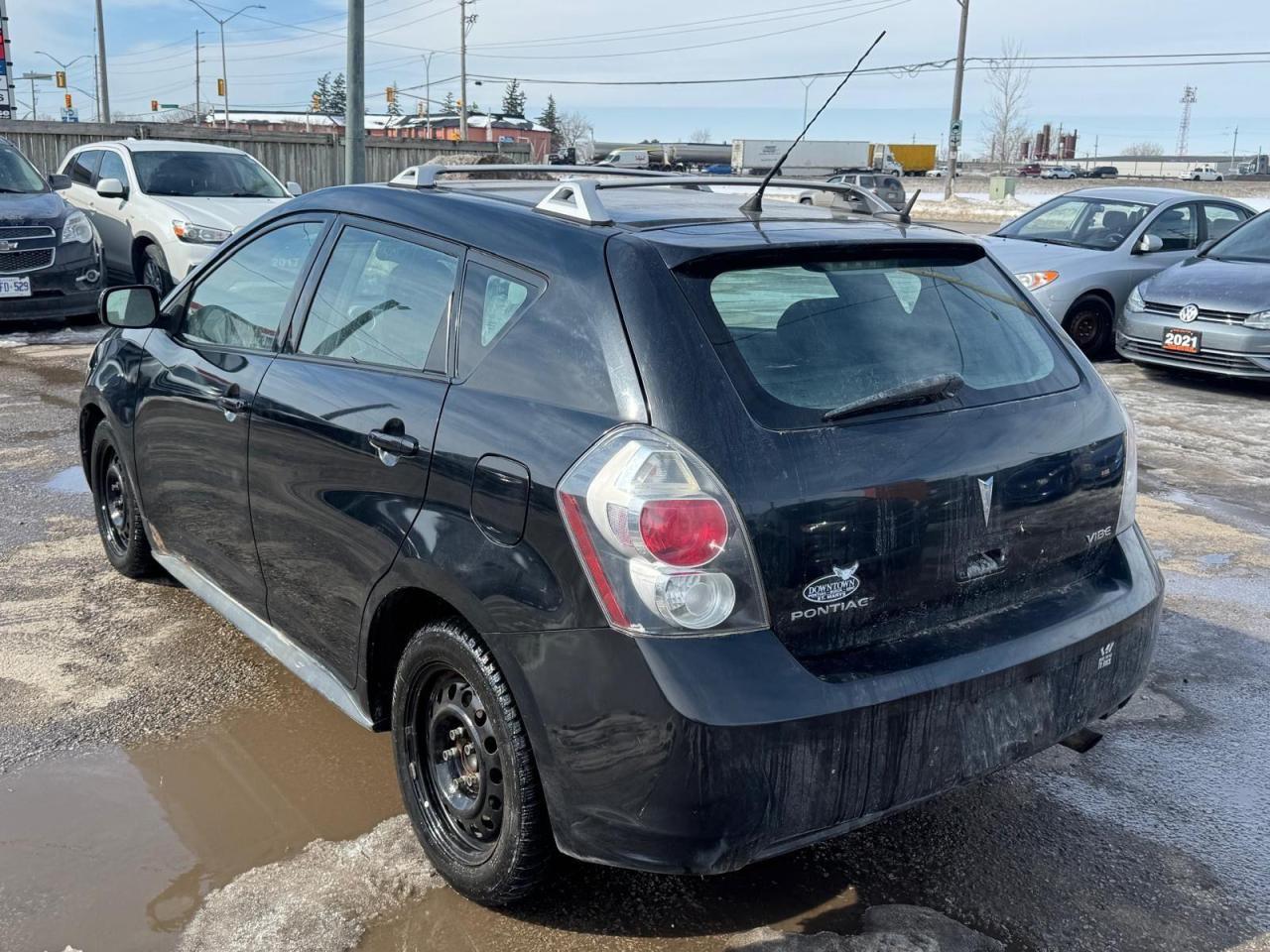 2009 Pontiac Vibe MANUAL, NEEDS CLUTCH, AS IS - Photo #3