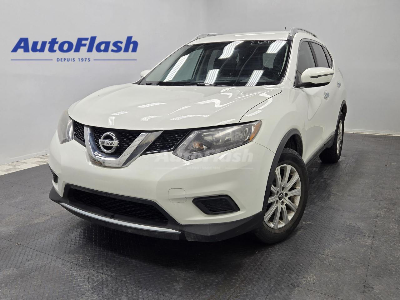 Used 2016 Nissan Rogue S, AWD, CAMERA, BLUETOOTH for sale in Saint-Hubert, QC