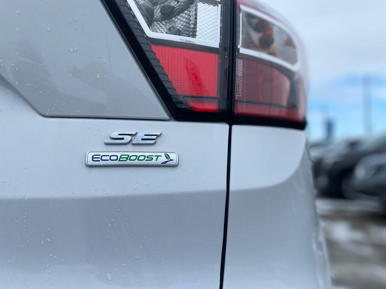 2018 Ford Escape SE ~Heated Seats ~Backup Camera ~Bluetooth ~A/C Photo