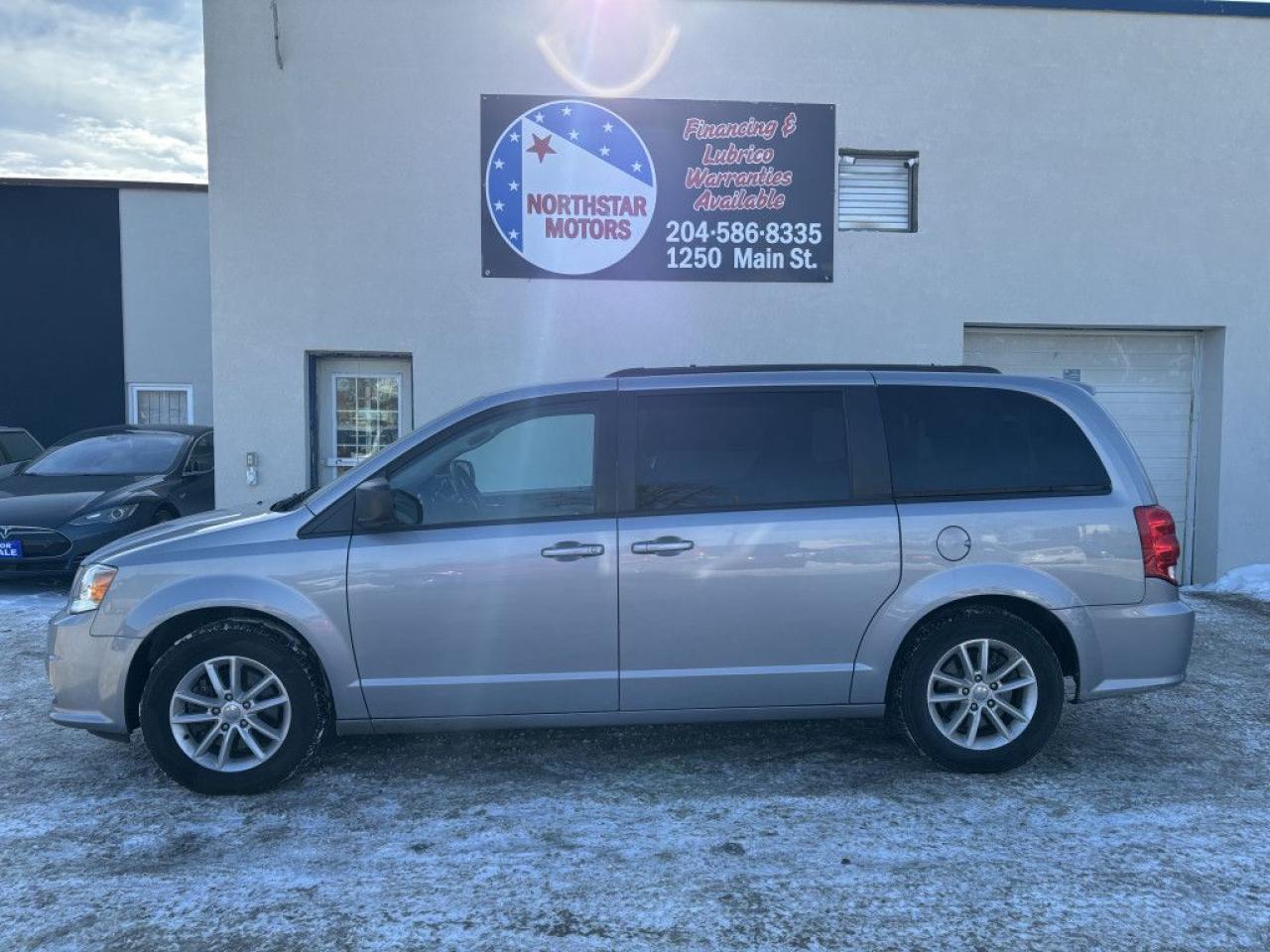 Used 2017 Dodge Grand Caravan SXT Front-wheel Drive Passenger Van Automatic for sale in Winnipeg, MB