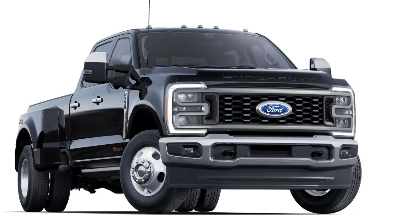 2025 Ford F-350 Super Duty DRW LARIAT Photo3