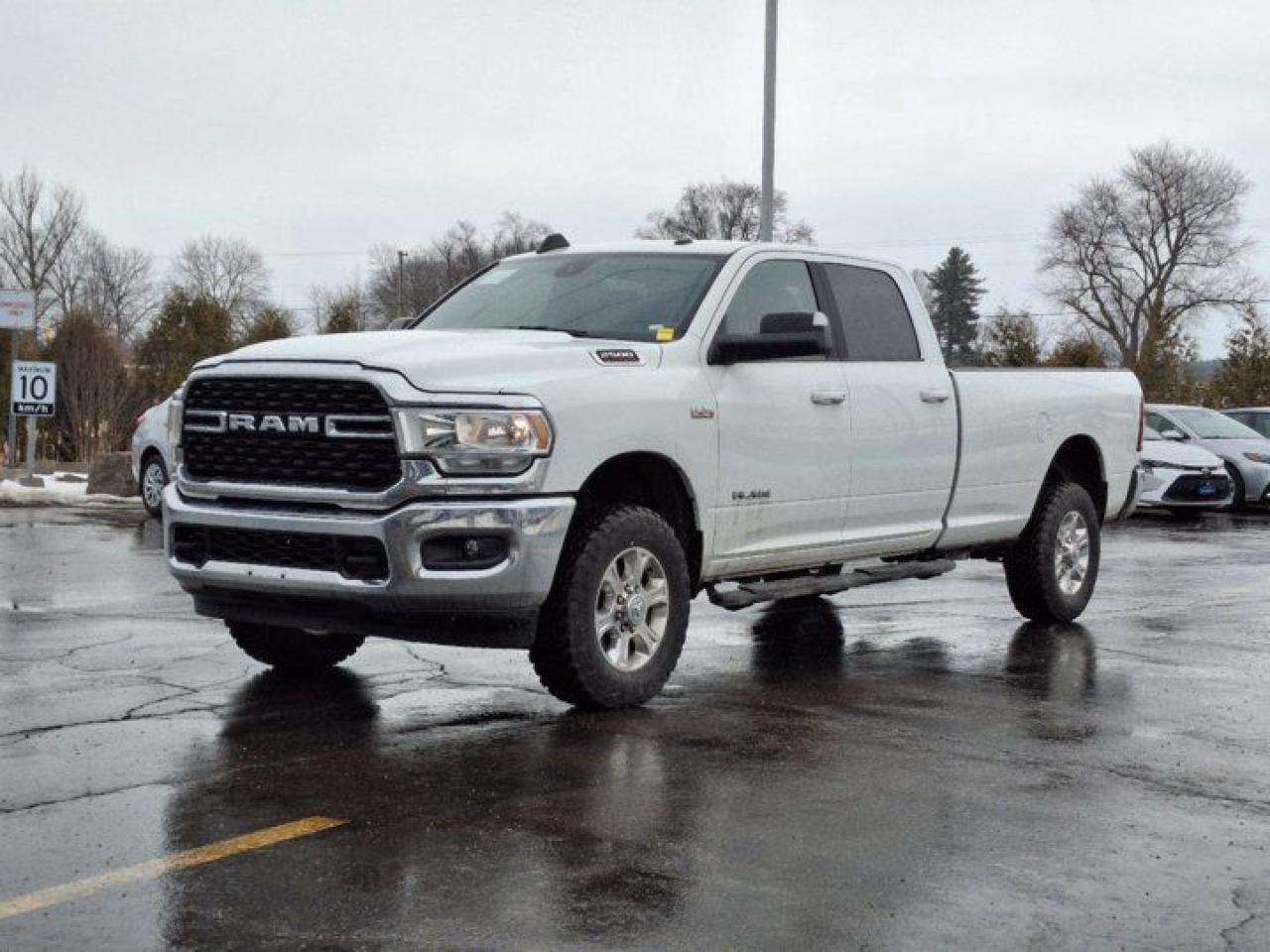 Used 2022 RAM 2500 Big Horn Crew 8FT Box | Power Seat | CarPlay + Android | Rear Camera | and more! for sale in Guelph, ON