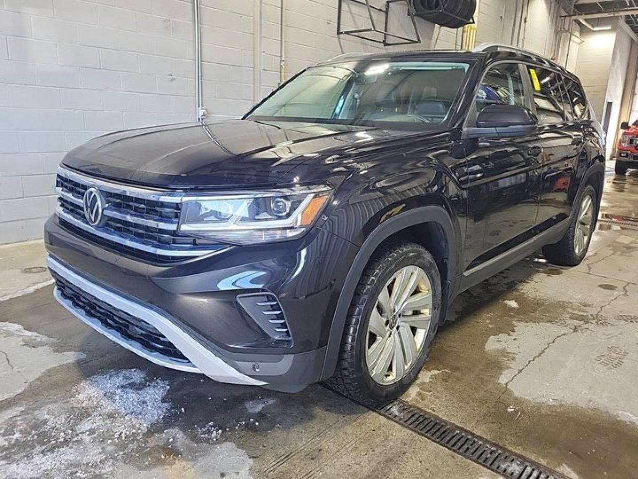 Used 2021 Volkswagen Atlas Highline AWD | Leather | Pano Sunroof | Nav | Cooled + Heated Seats | Adaptive Cruise | and more! for sale in Guelph, ON