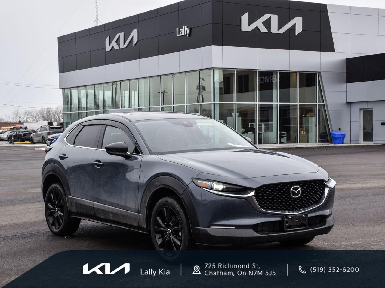 Used 2022 Mazda CX-30 GT AWD|APPLINK/APPLE CARPLAY AND ANDROID AUTO|HEATED FRONT SEATS|HEATED STEERING WHEEL, LEATHER TRIMMED UPHOLSTERY|NAVIGATION SYSTEM: MAZDA CONNECT|POWER LIFTGATE|POWER MOONROOF for sale in Chatham, ON