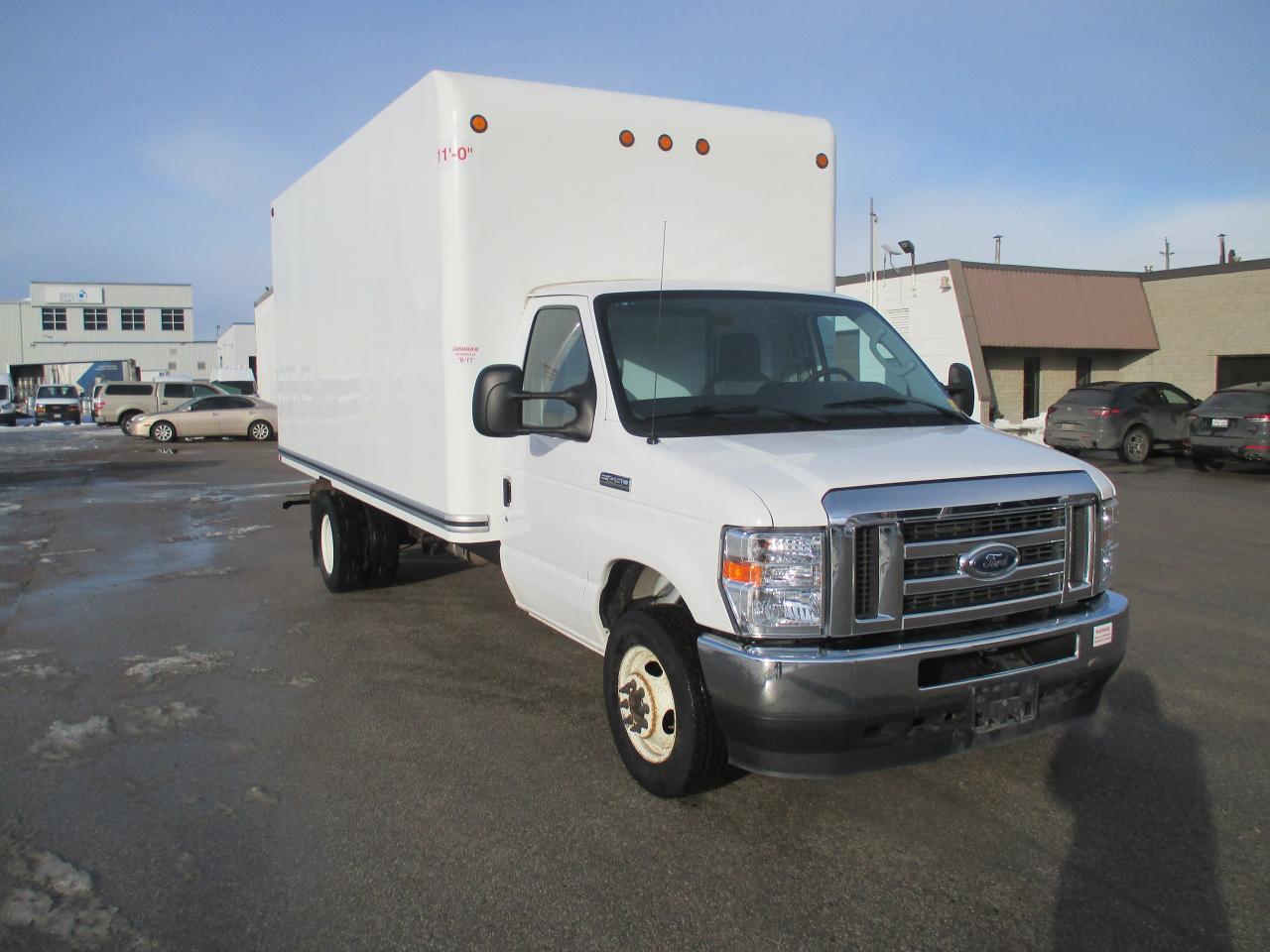 2022 Ford E450 E-450 DRW 176" WB