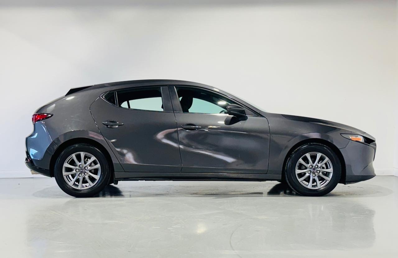 2024 Mazda MAZDA3 2.5 S Select Sport Hatchback - Photo #4