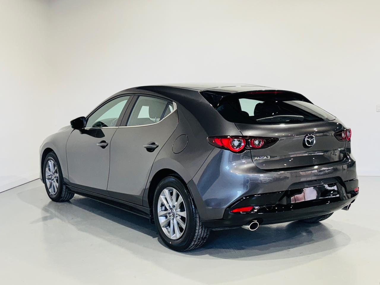 2024 Mazda MAZDA3 2.5 S Select Sport Hatchback - Photo #7