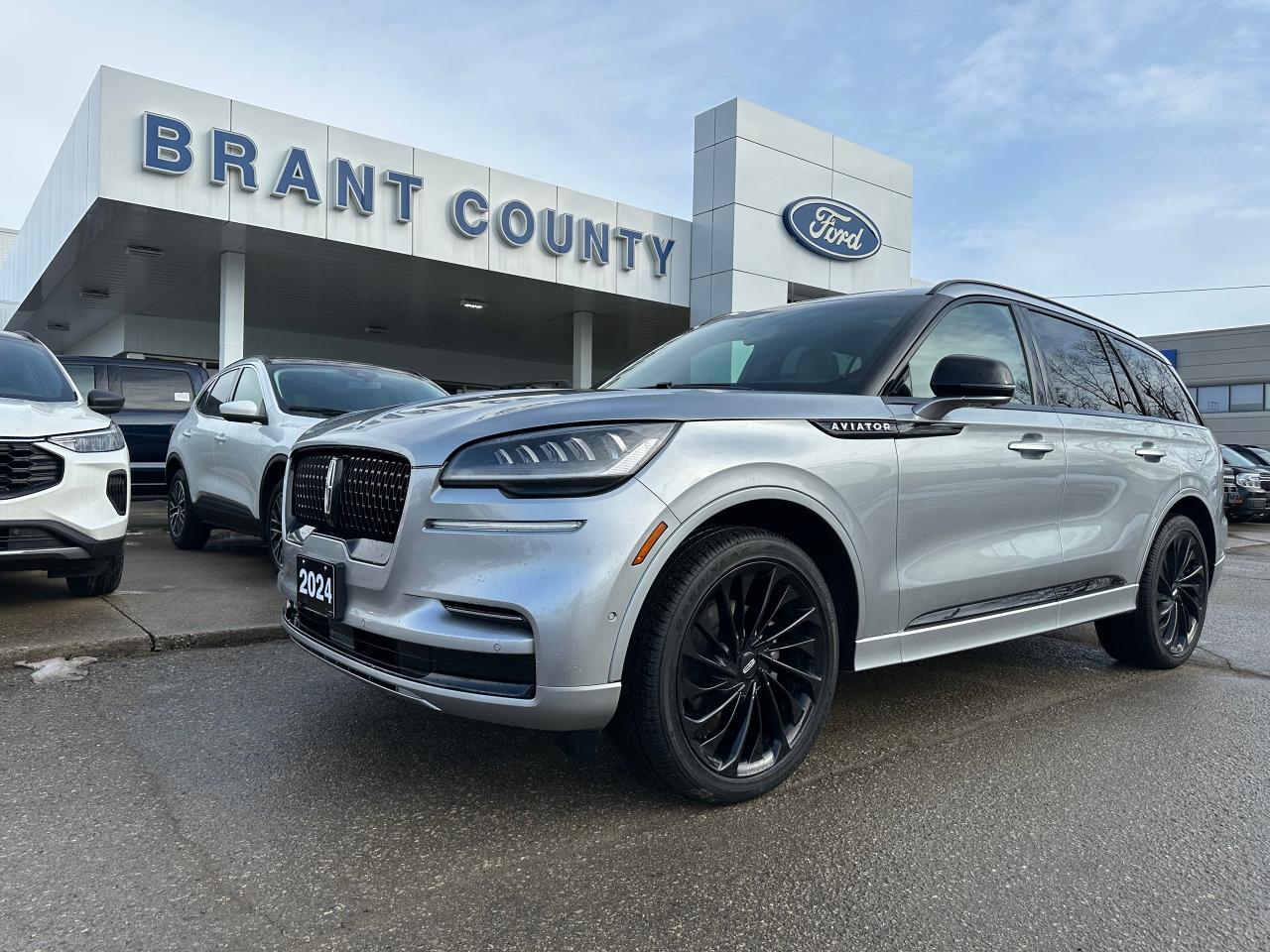 Used 2024 Lincoln Aviator RESERVE | JET PACKAGE | AWD | for sale in Brantford, ON