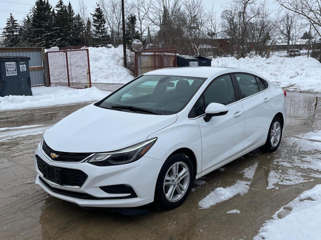 Used 2016 Chevrolet Cruze LT for sale in Mississauga, ON