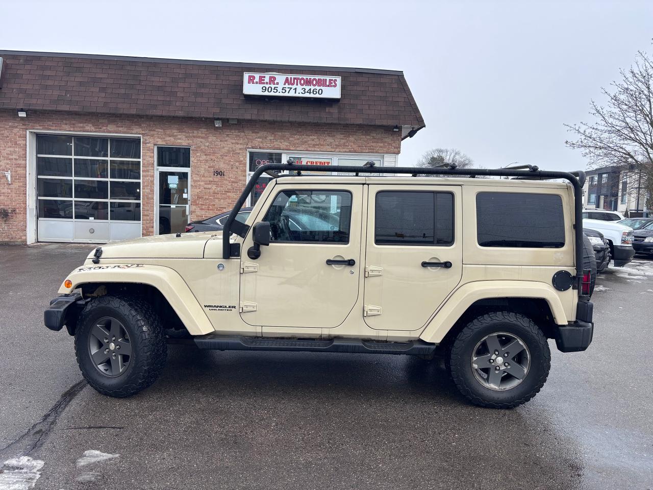 Used 2011 Jeep Wrangler Unlimited Sahara 4WD for sale in Oshawa, ON