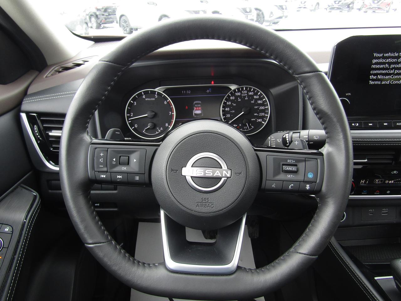 2023 Nissan Rogue SL Photo