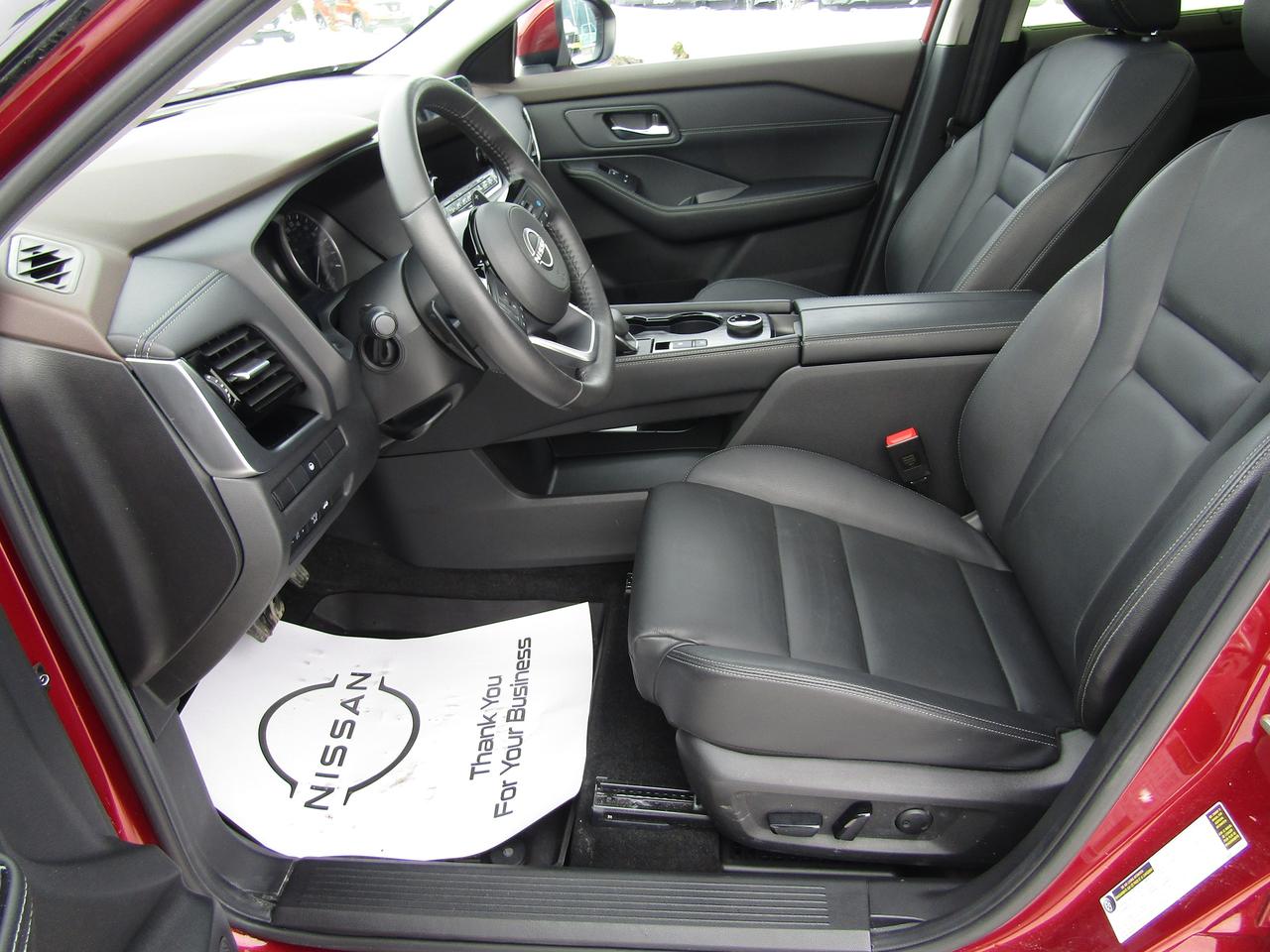 2023 Nissan Rogue SL Photo