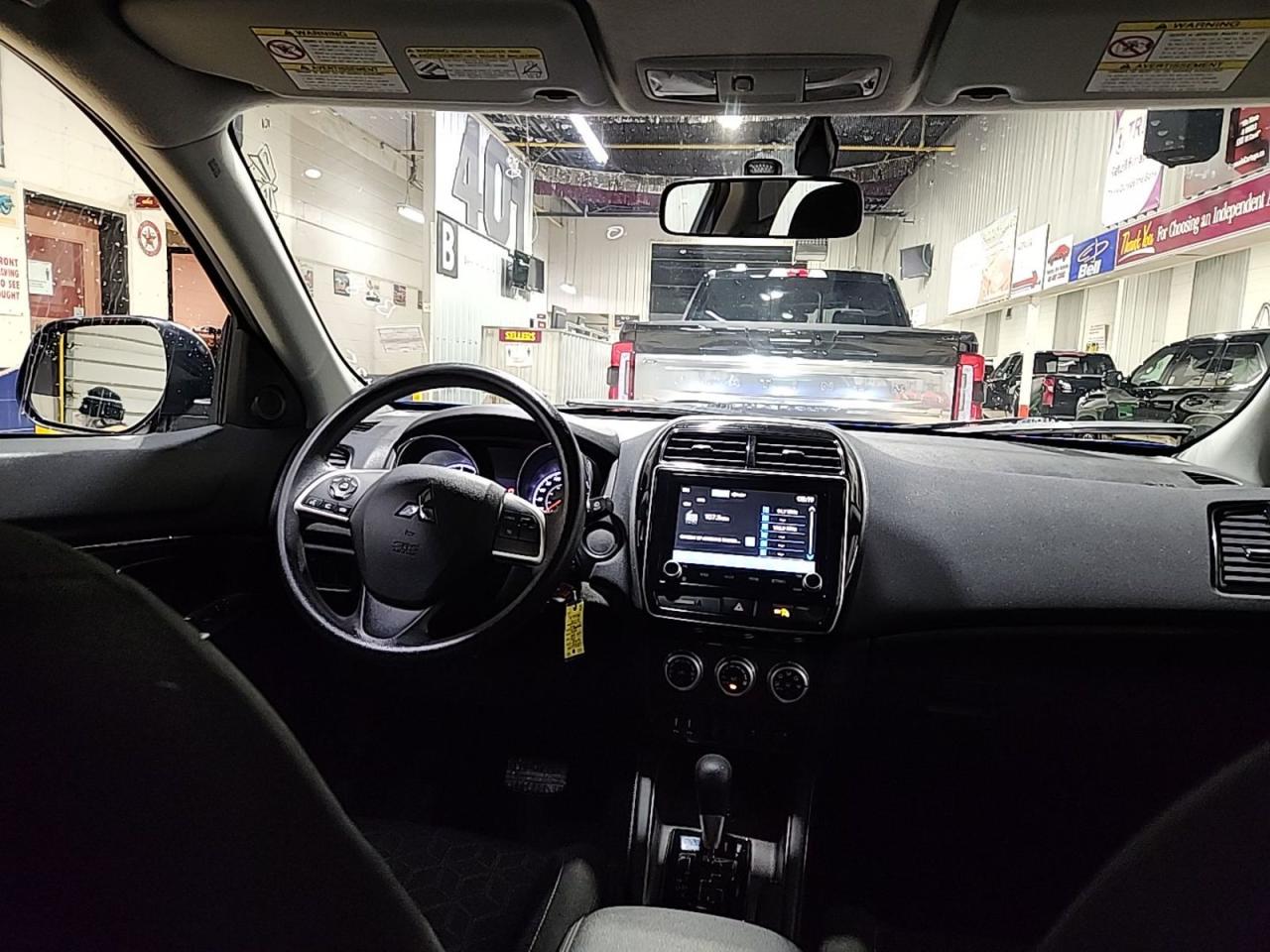 2022 Mitsubishi RVR ES AWC - Photo #3