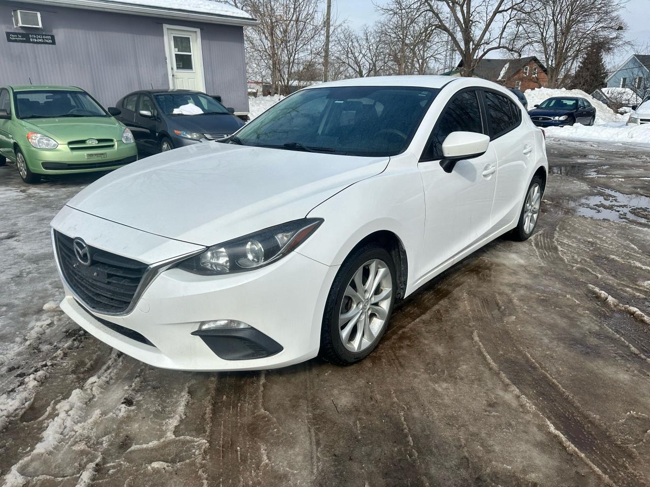 2016 Mazda MAZDA3 GX - Photo #2