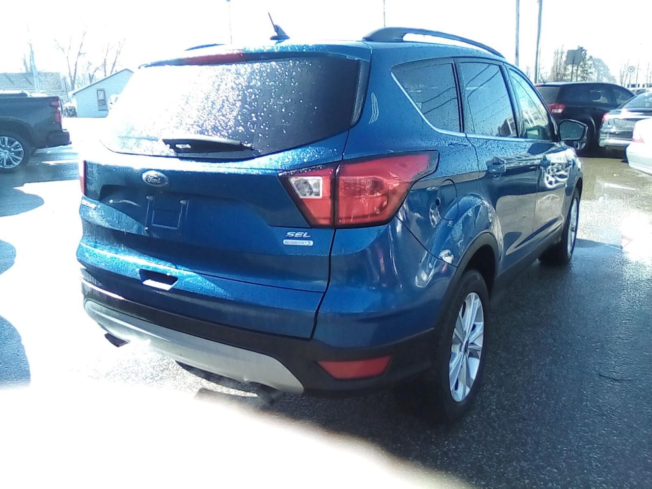 2019 Ford Escape SEL FWD