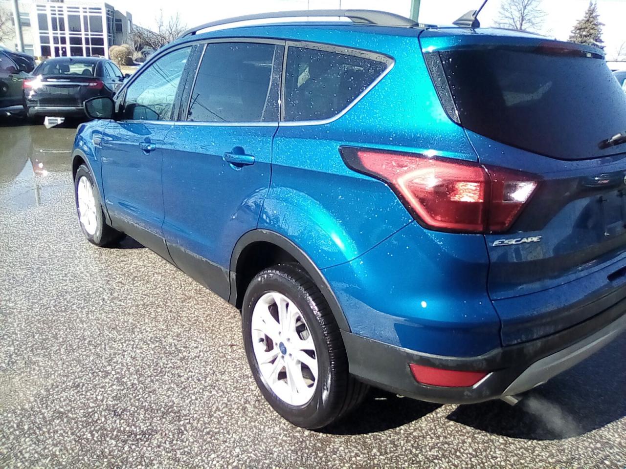 2019 Ford Escape SEL FWD