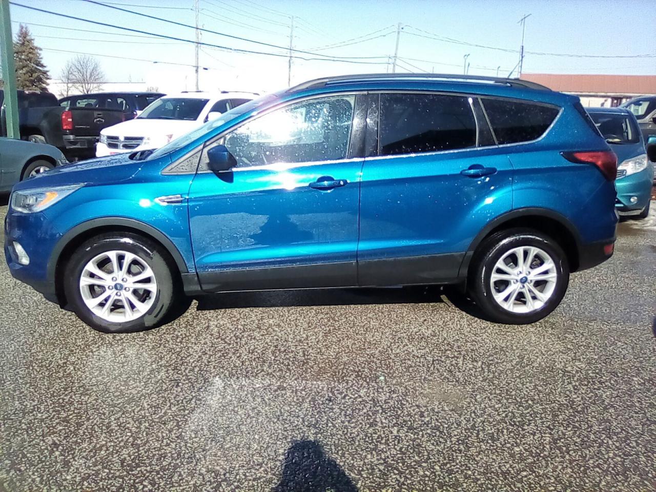 2019 Ford Escape SEL FWD