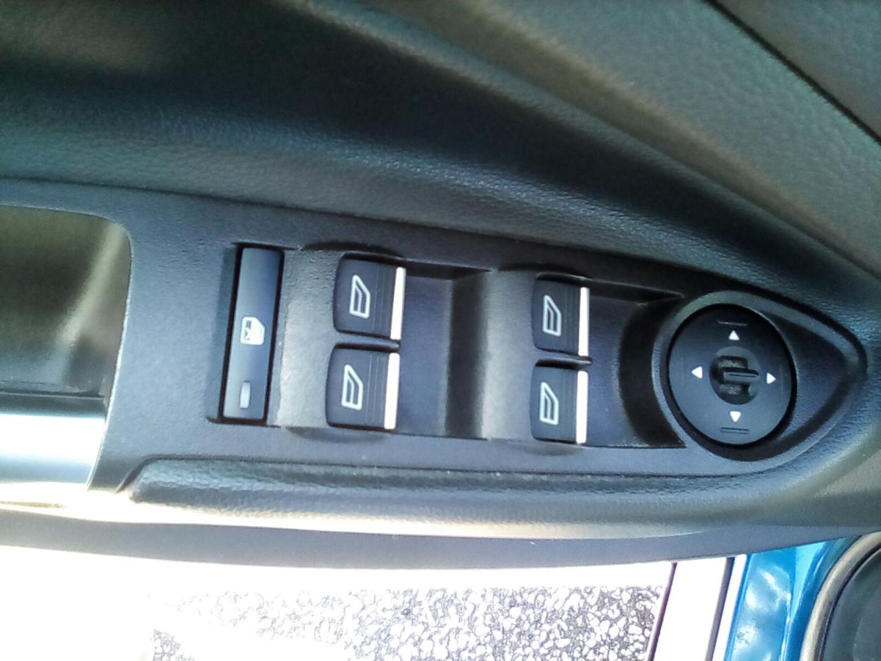 2019 Ford Escape SEL FWD